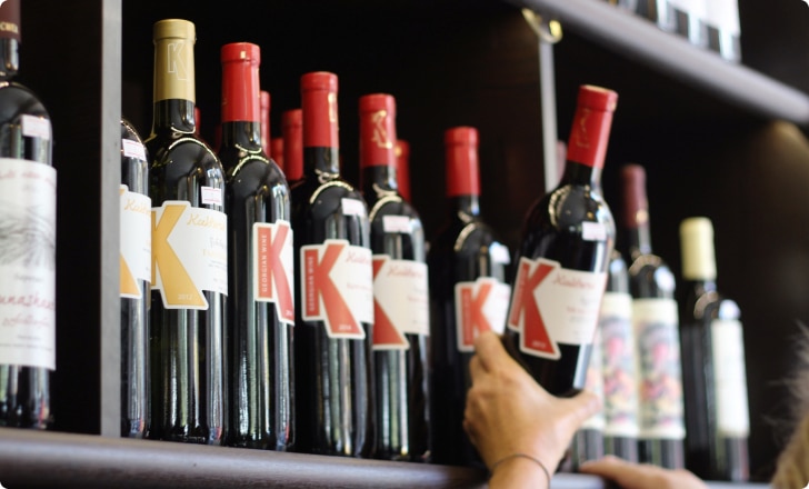 Cómo cumplir los requisitos de etiquetado del vino del Reglamento 2021_2117 de la UE